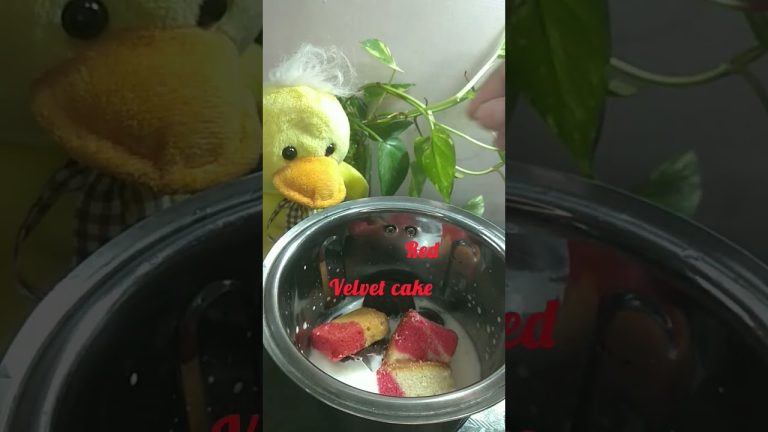 Oreo and velvet cake milkshake #yummy