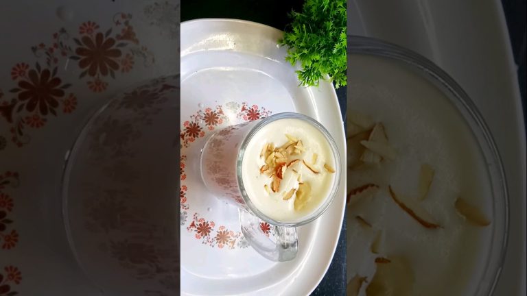 “Creamy Banana Milkshake Recipe | Perfect Summer Treat #Shorts” #instant healthy drink #short