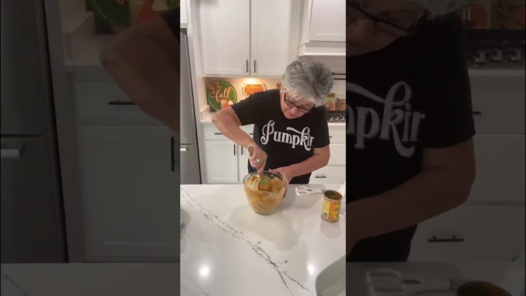 Easy Pumpkin Spice Cake Recipe | Delicious & Simple! 🍰