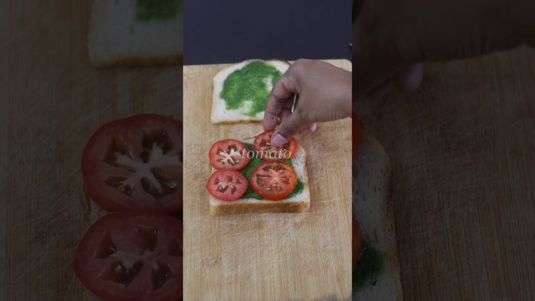 Easy Tomato Sandwich | Skinny Recipes