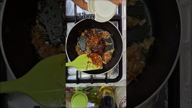 Flavor Explosion: Pasta Sauce in 60 Seconds 🍝#PastaSauce @KhanaFlavor