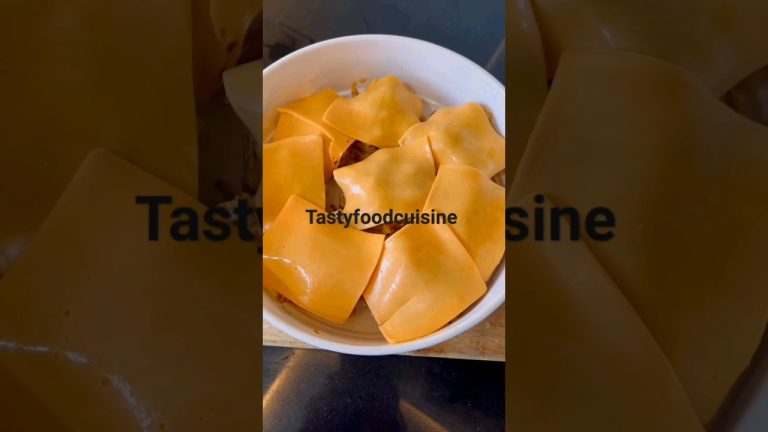 Mini Chicken Cheese Burger #chickenrecipes #foryou #foodlover #foodie #youtube @tastyfoodcuisines