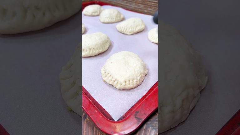 Pulled Pork Bombs #easyrecipe #leftovers #pulledpork #bbq #recipe #fingerfood #partyfood #appetizer