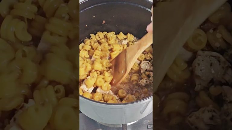 One Pot Garlic Chicken Pasta – Easy 30 Minute Dinner Recipe