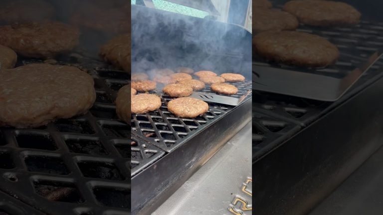 Family BBQ Sunday with hot dogs and burgers! 🍔🌭 #FamilyBBQ #SundayFunday #GrillTime