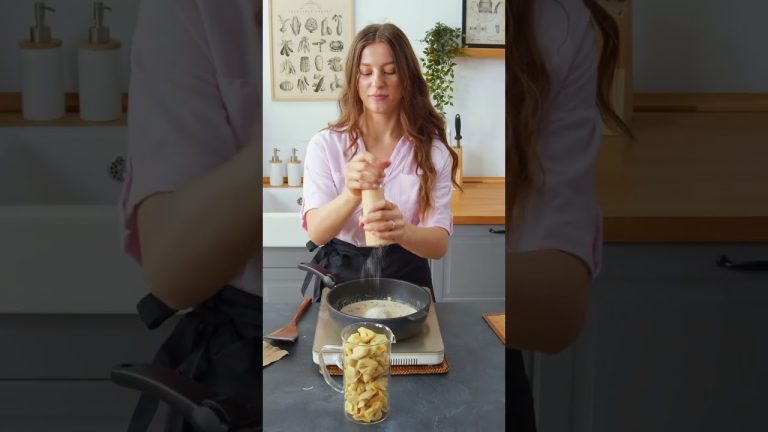 7 Easy Pasta Dishes no.1: Creamy Bacon Parmesan Tortellini 🥓🧀🍝 #shorts #pasta