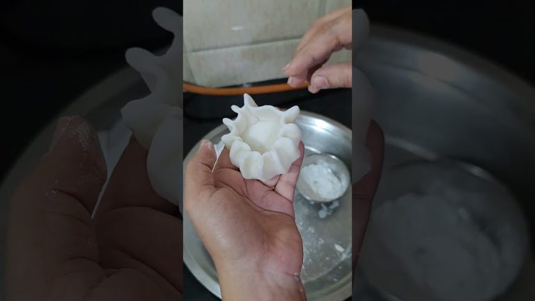 सोप्या पद्धतीने उकडीचे मोदक रेसिपी | Ukadiche Modak Recipe Marathi @FamilyRecipesMarathi  #Shorts