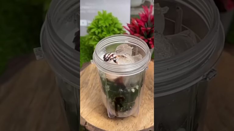 Cake shake 🥤#youtubeshorts #subscribechocolate shake