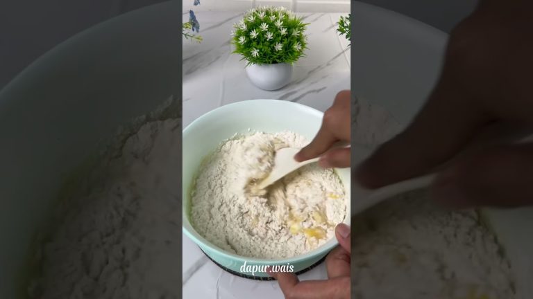 OLAHAN TEPUNG TERIGU JADI CEMILAN ENAK #shorts