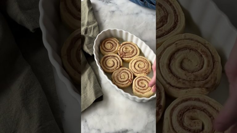 we're forever changed after this cinnamon roll hack 😍  #baking #fallrecipe #cinnamonroll