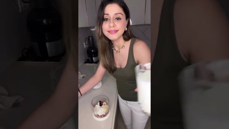 Discover the power of veggie smoothies for weight loss! 🥬🍍