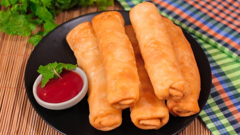 ম্যাগি নুডুলস রোল রেসিপি | Maggi Spring Roll Recipe In Bangla | Maggi Noodoles Roll Recipe | Crispy