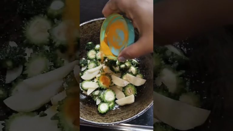 Karela ka bhaja🥒#shortvideo #recipe #foodchannel #seafoodrecipes