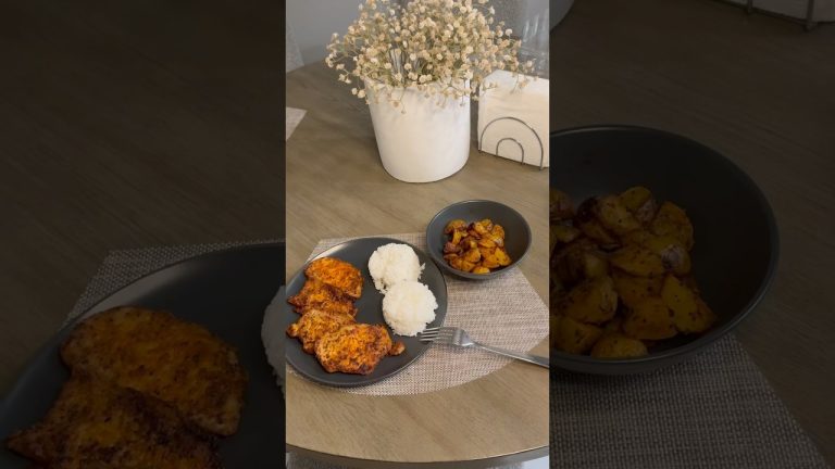 Make dinner with me #dinner #dinnerideas #food #foodvideos #porkchops #whiterice #potato #foodie