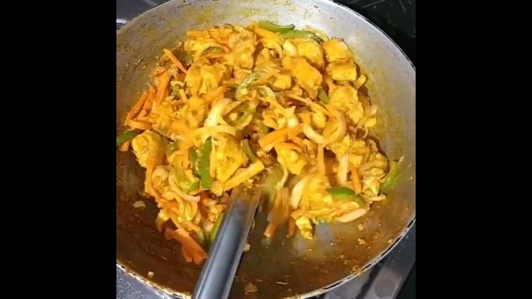 Egg chicken roll#এগ চিকেন রোল#chickenroll#eggchickenroll#roll##streetfood#cooking#recipe