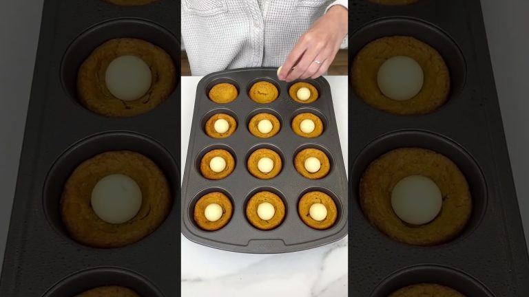 Upgrade your cookies with this hack! #cookies #dessert #chocolate #recipe #easyrecipe