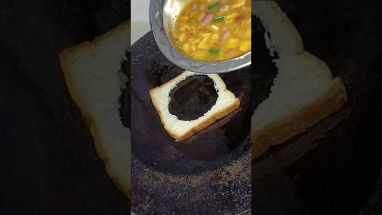 Bread egg 🥚 recipe #shortsfeed #shorts #viralshorts #youtubeshorts #breakfast #ytshorts