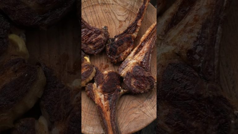 Super Delicious Steak Cooked in the Wilderness 🔥