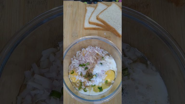 Bread Egg Toast | Easy Bread Breakfast | Elaina's Cookbook | #breadtoast #easybreakfast #shorts