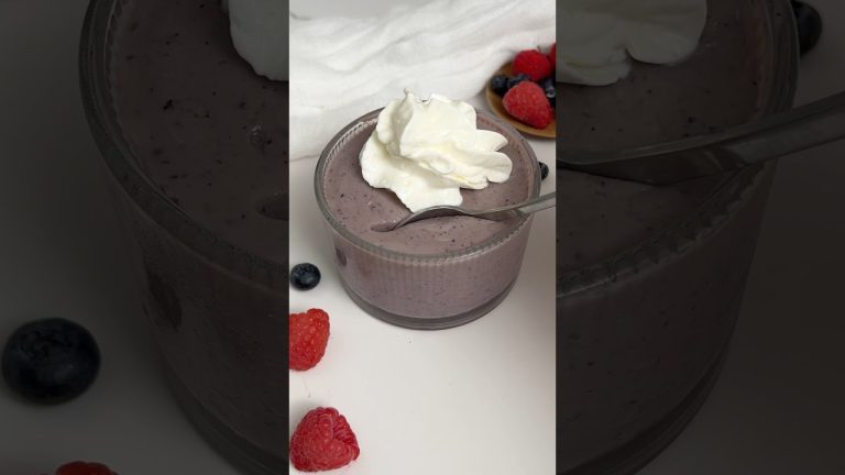 Quick and Easy Berry Mousse | No gelatin, no cornstarch #easyrecipes