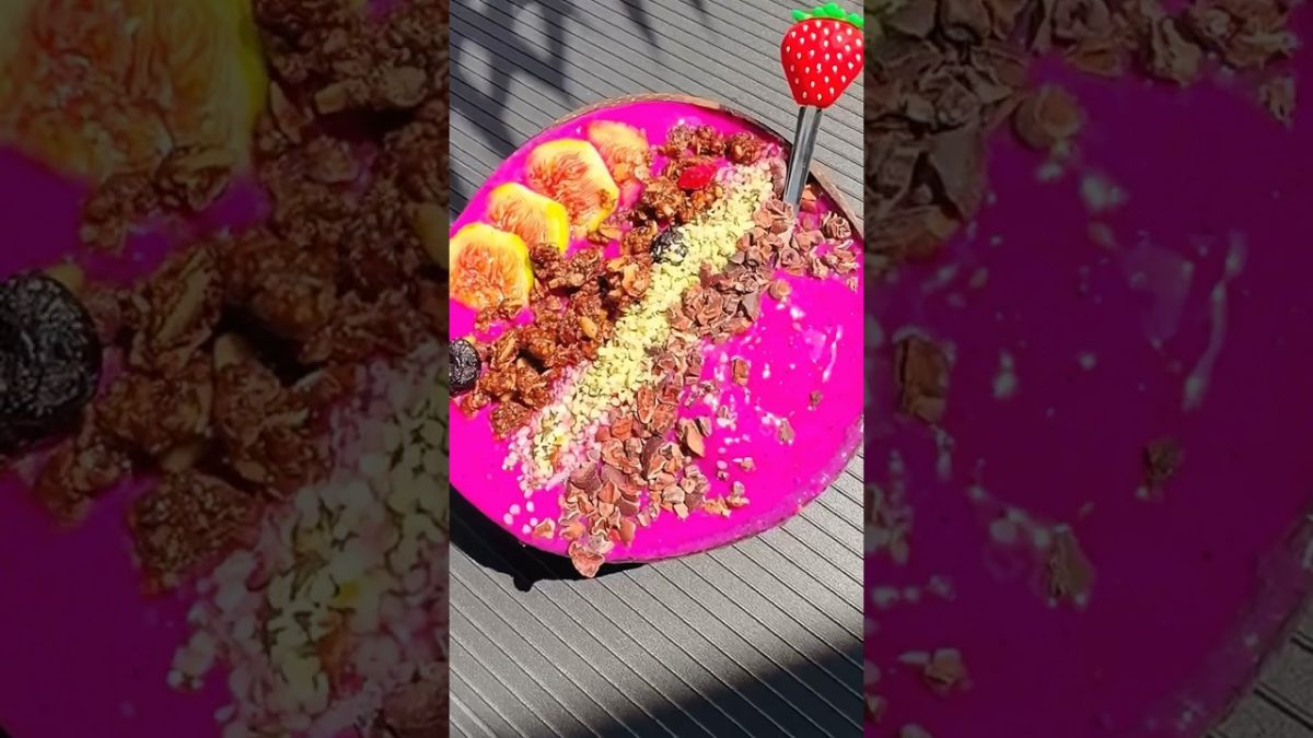 Smoothie bowl for breakfast meal. #fitness #smoothiebowl #smoothierecipes #smoothie #weightloss