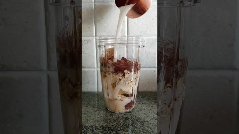 Chocolate peanut butter smoothie #shorts #smoothie #chocolate