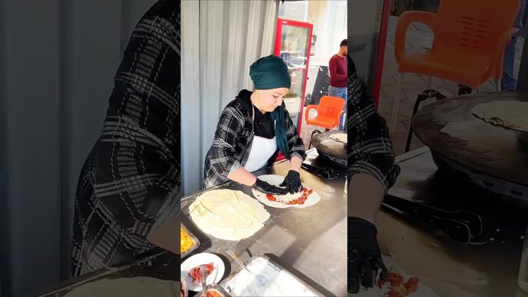 Bread 🥖recipe of the day yummy😋#bread#breadrecipe#breadpizza#food#foodie#shorts#youtubeshorts#trend