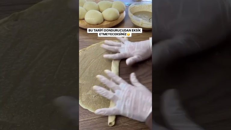 NO DIFFERENT THAN WHAT'S IN THE CAKE😍  #food #shorts  #recipe