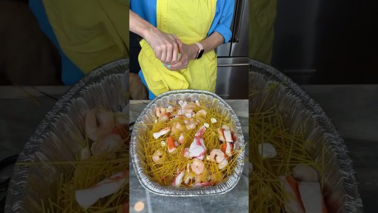 Easy seafood dinner #foryou #viral #youtube #food #cooking #gaming #diy #home