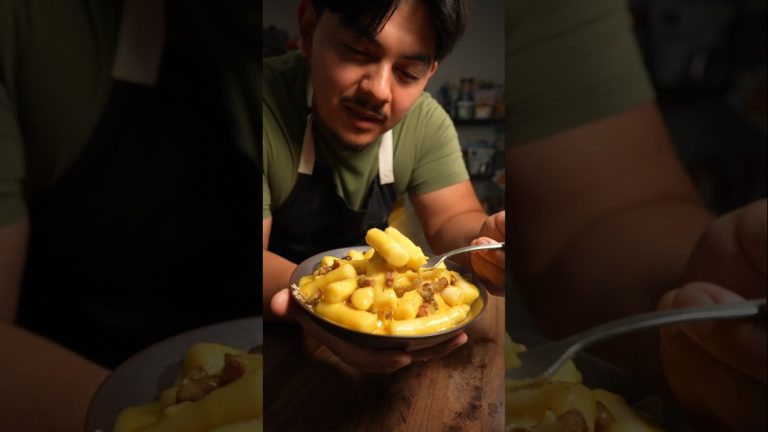 I will appear tonight in your room spoon feeding you this #carbonara. Don't be scared, just eat..