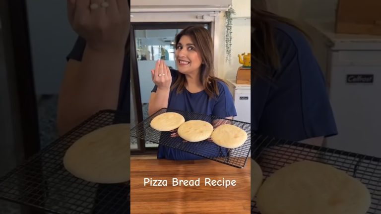 Eggless Basic Pizza Bread🍕#shortaday #food #eggless #pizza #bread #pizzarecipes