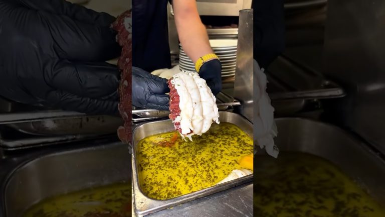 Slow-cooked lobster recipe (butter poaching)