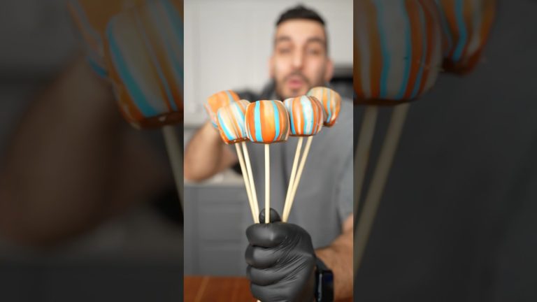 Cookie dough Pretzel Bites #chocolate #cookiedough