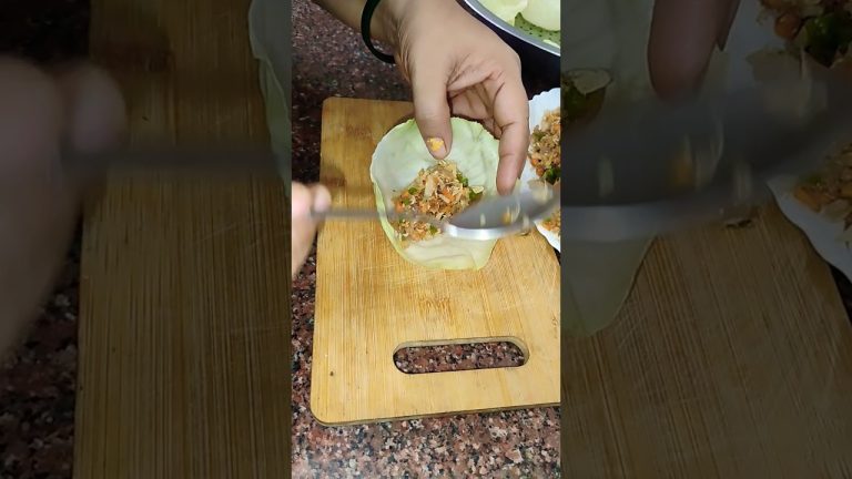 Cabbage momos recipe 🍲🍲 #desicookings #food #lunchbox #recipe