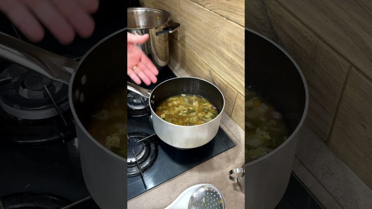 PASTA CON MINESTRONE FATTO IN CASA