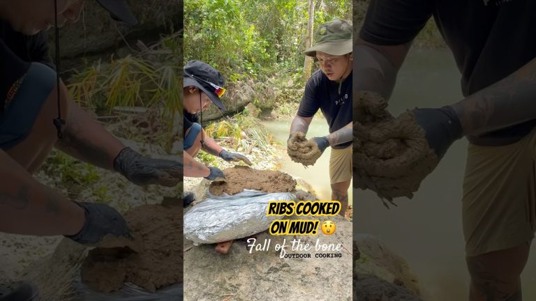 The famous BBQ ribs cooked on mud for the first time is the best tender taste! 🥩🤤 #outdoorcooking