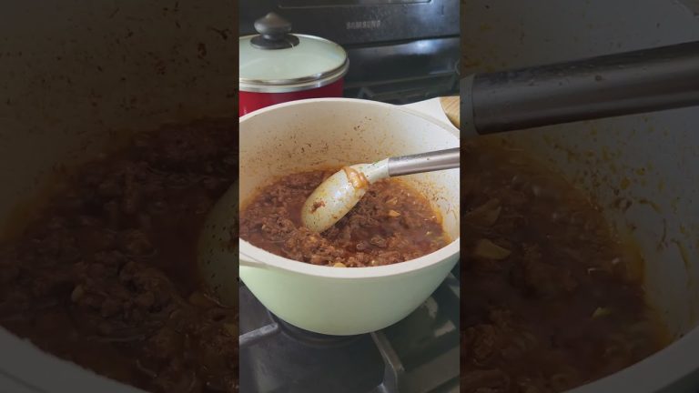 Ground beef with Spinach #pakistan #recipe #desiusa #food #cooking #indian #shourt