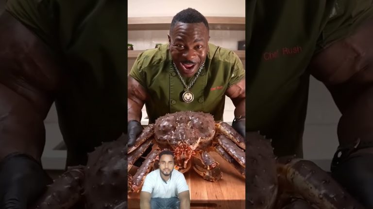 Crab #chilicrab #seafoodpizza #cooking #foodie #seafood #recipe #youtubeshorts #shortfeed #india