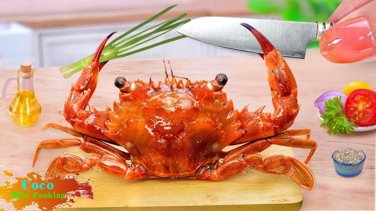 Mini Seafood Recipes – Catch and Cook the Best Mini Crabs and Dinosaur Omelettes | Coco Mini Cooking