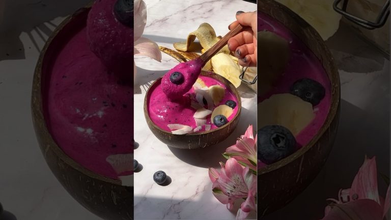 Easy Dragon Fruit Smoothie Bowl