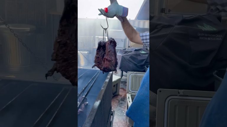 Is there anything better than this?? 💯 #tritip #bbqsmoker #smokedmeat #bbqbeef