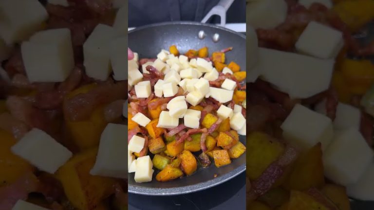 CRESPELLE 🍁🧀 with Pumpkin, Guanciale, and Provolone