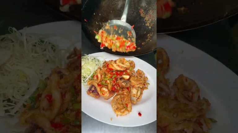 Amazing show menu madame seafood WoW-Thai Street Food