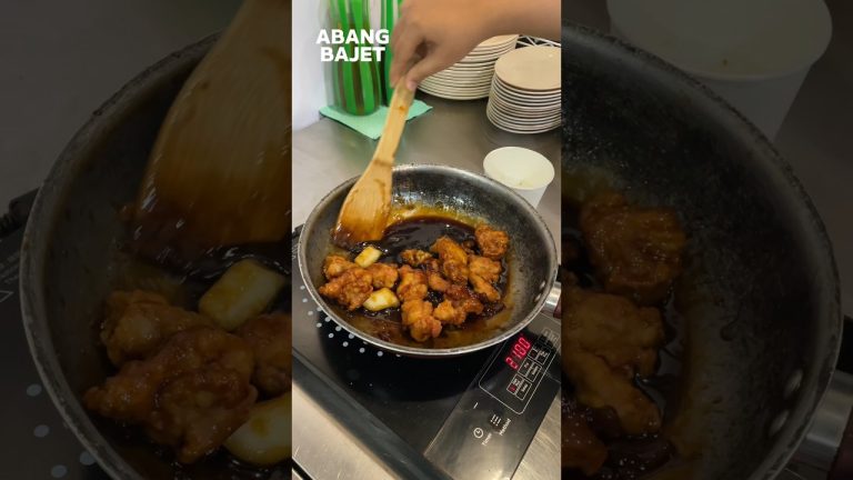 Eat Paradise #foodie #laksa #seafood #food #currylaksa #fish #aseanfood #seafoodrecipes #burger