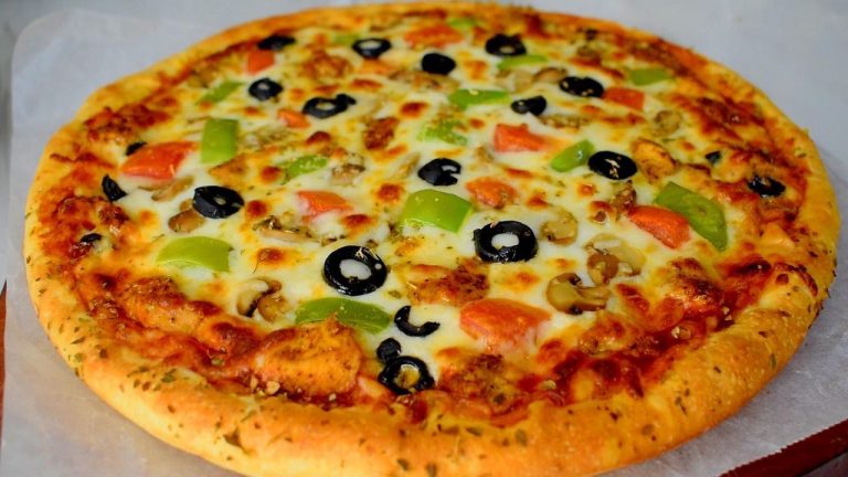 Best Homemade Pizza Recipe By Lively cooking