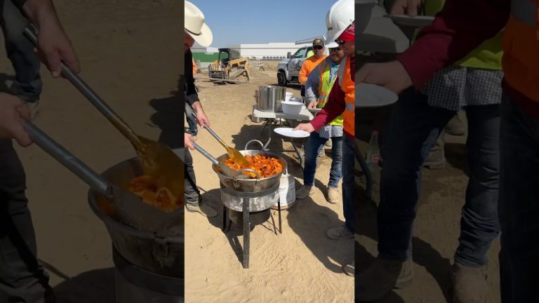 Nos venimos a cocinarle a unos Cementeros  en Visalia California 🤠💪🏻💪🏻 #cementeros #concrete