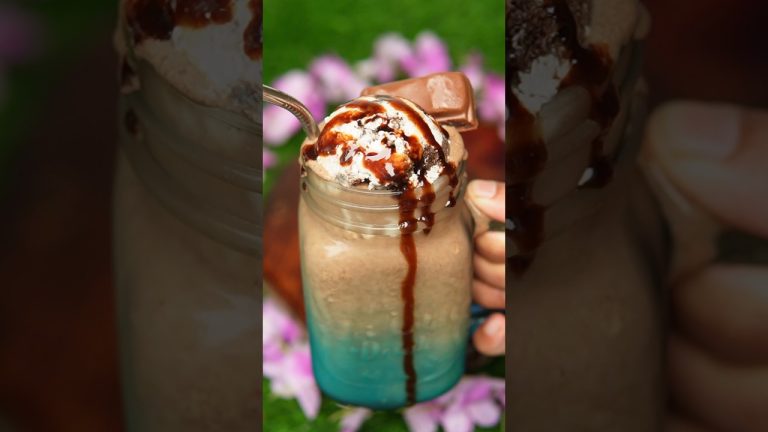 Chocolate Milkshake #youtubeshorts #shorts #viral #trending #milkshake #cake #chocolate #ytshorts