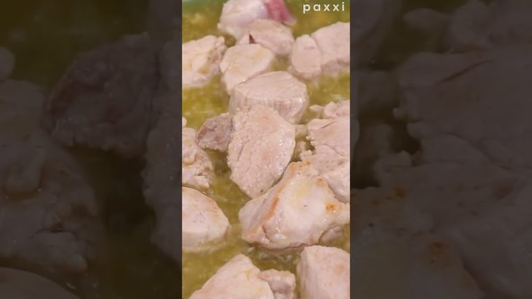 Ζουμερά χοιρινά φιλετάκια σε σάλτσα φέτας: έτοιμα σε λίγα λεπτά  #recipe #canningtomatoes #meat