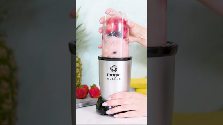 Three Fruit-Filled Smoothie Recipes – SO GOOD!