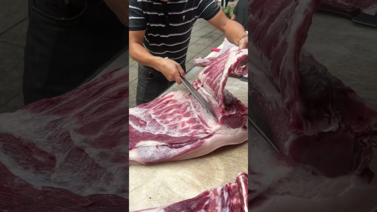 Cut Like A Pro meat cutting Art #shorts